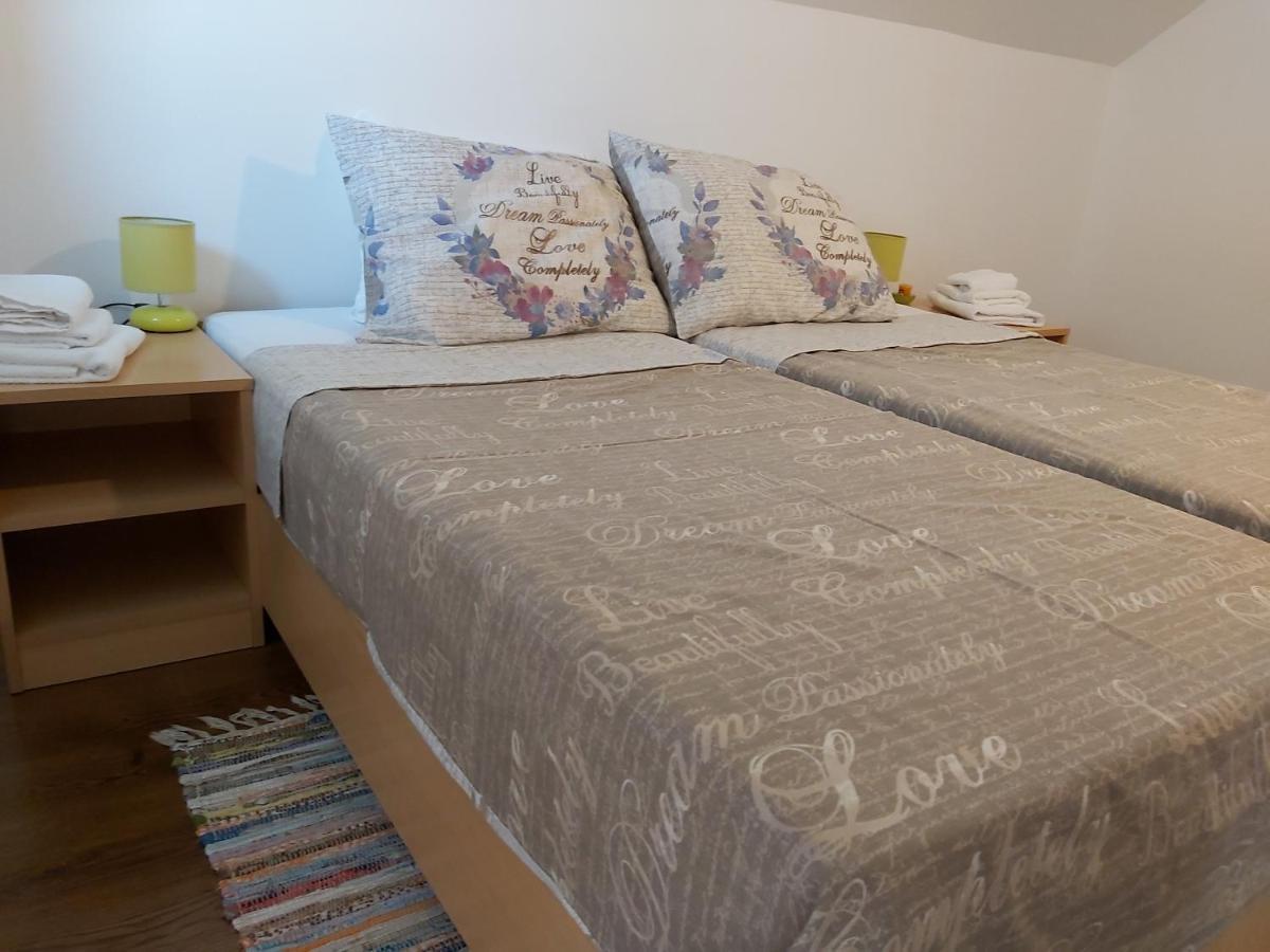 Izletiste Opatovac Guest House Екстериор снимка