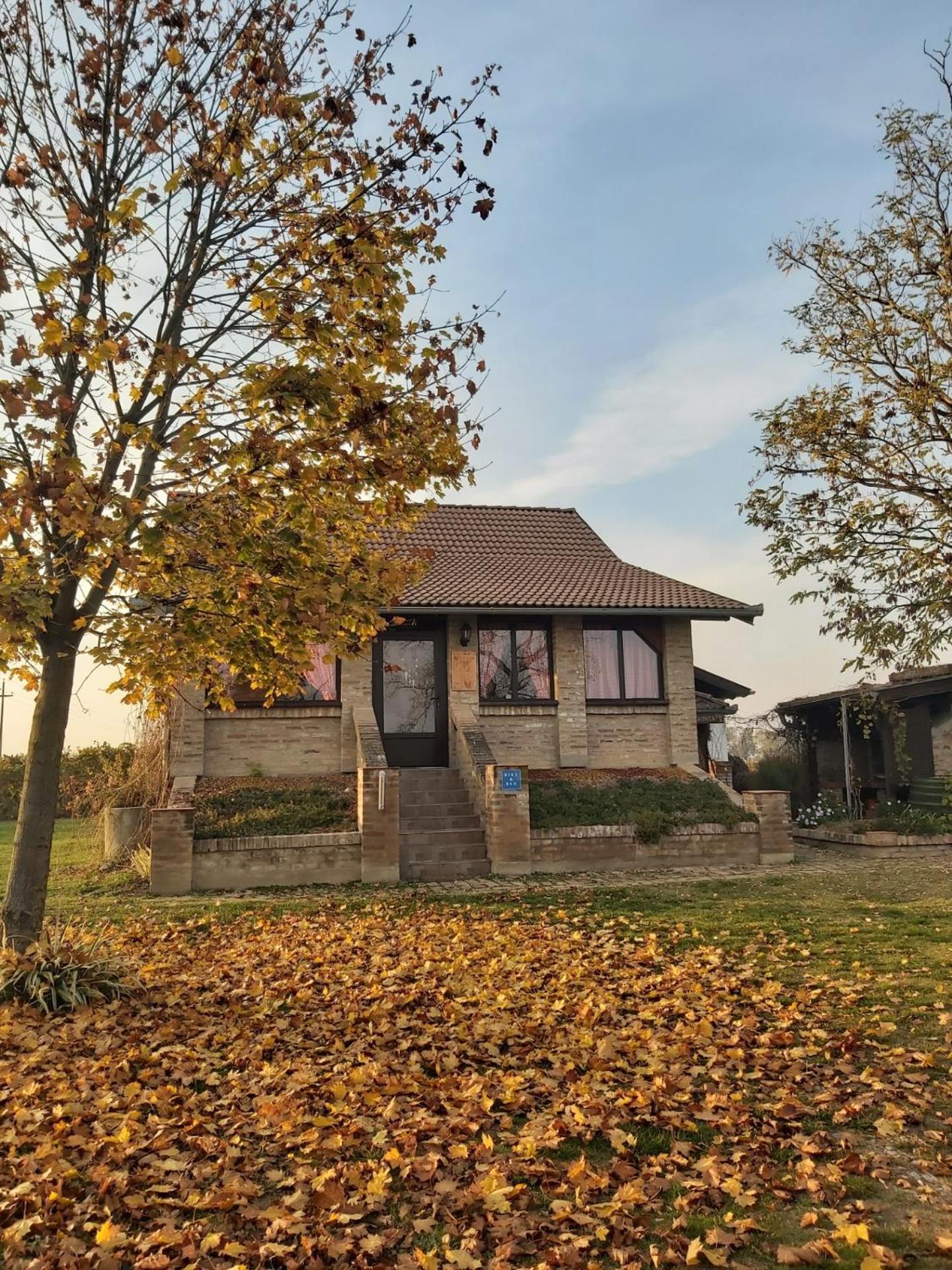Izletiste Opatovac Guest House Екстериор снимка